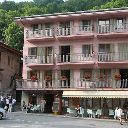 Albergo Club Alpino Крисоло Екстериор снимка