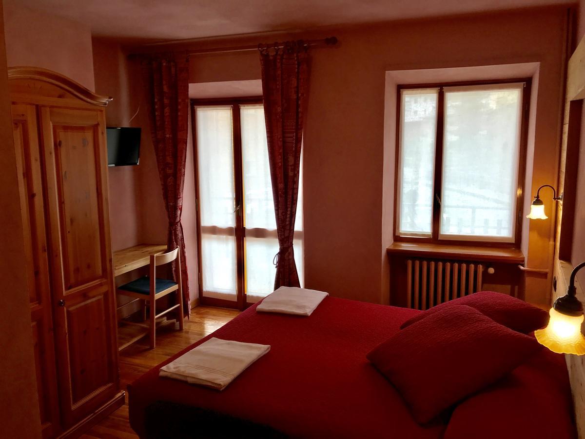 Albergo Club Alpino Крисоло Екстериор снимка